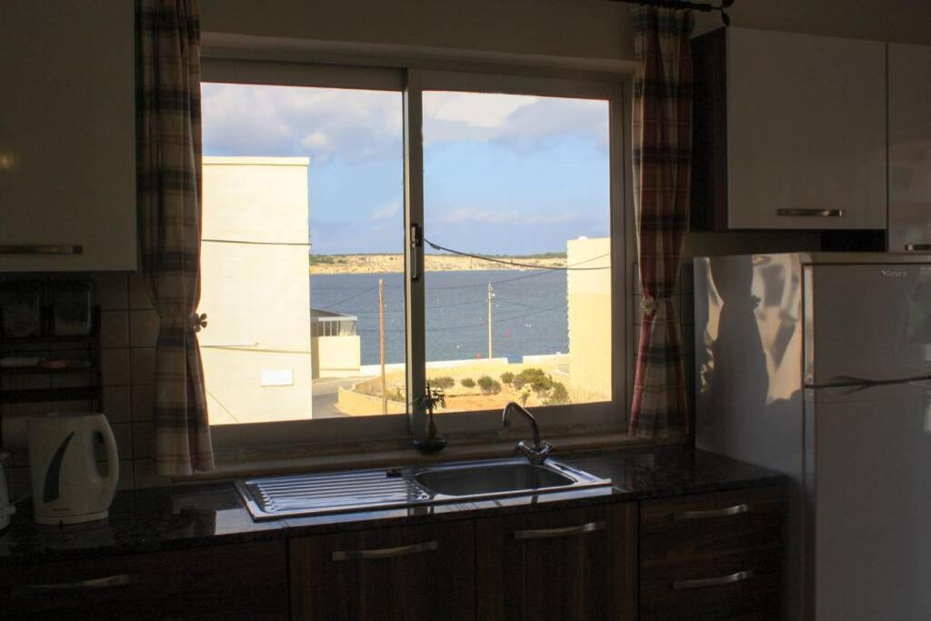 Fiesta Apartment Seaview Mellieħa Exteriör bild