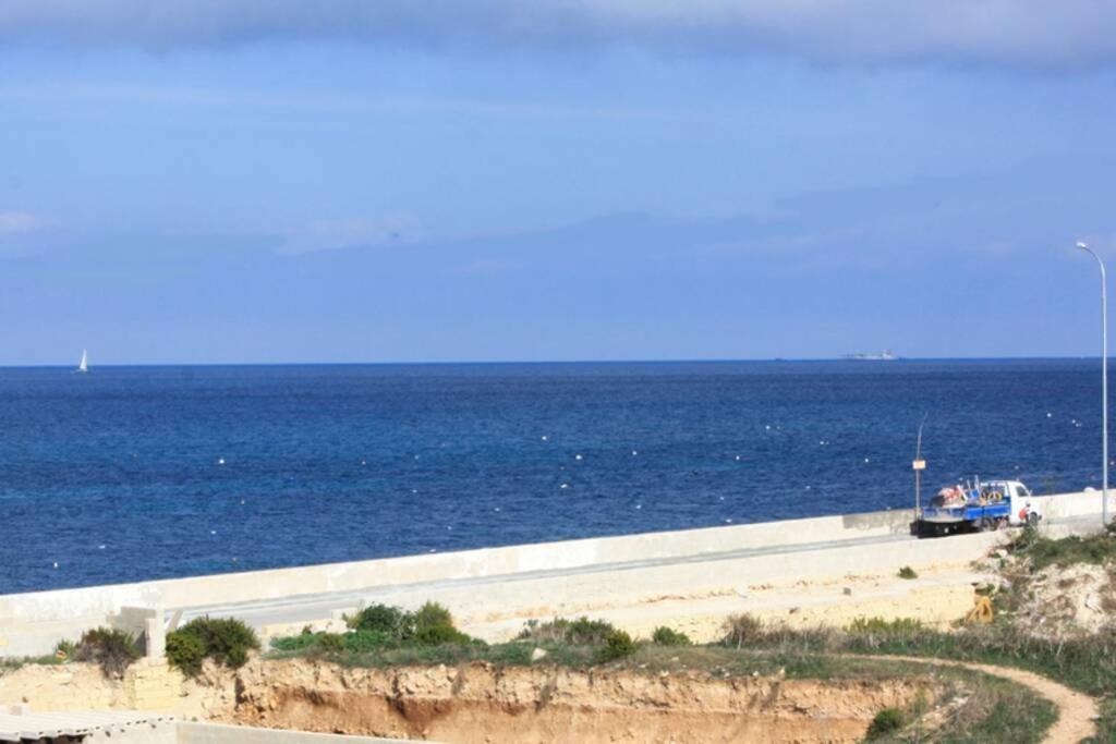 Fiesta Apartment Seaview Mellieħa Exteriör bild
